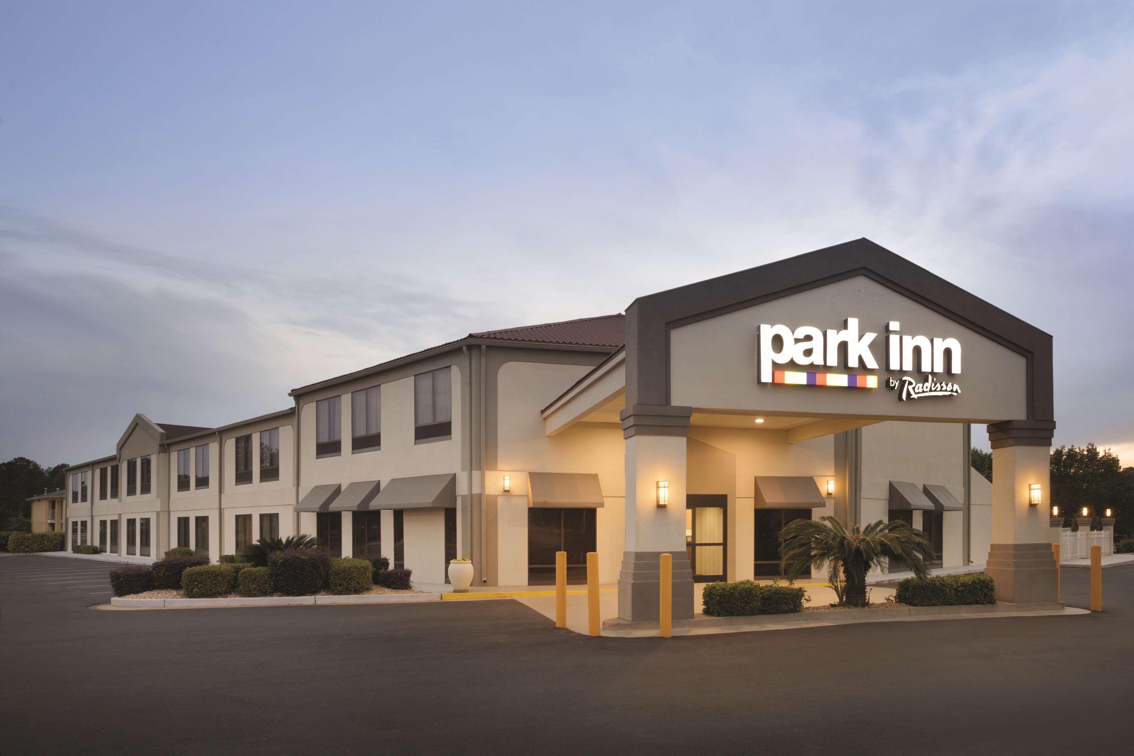 Park Inn by Radisson Albany Bagian luar foto