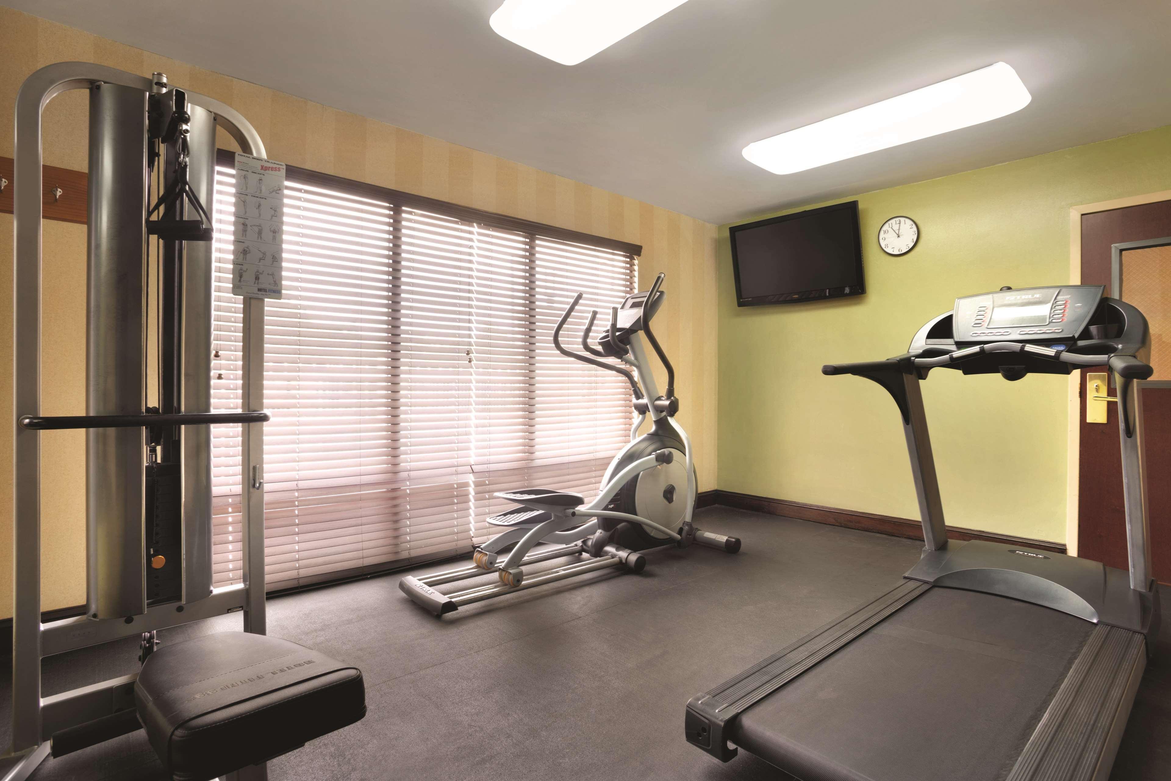 Park Inn by Radisson Albany Bagian luar foto